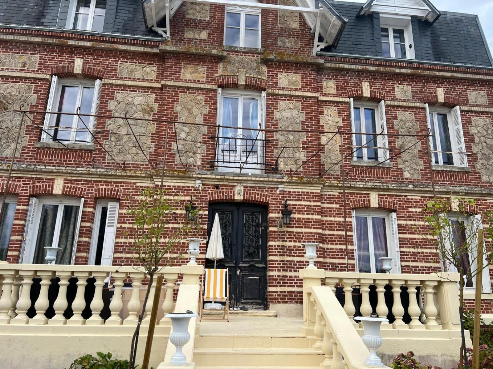 Norrey-en-Auge Le Manoir De La Baronnieヴィラ エクステリア 写真