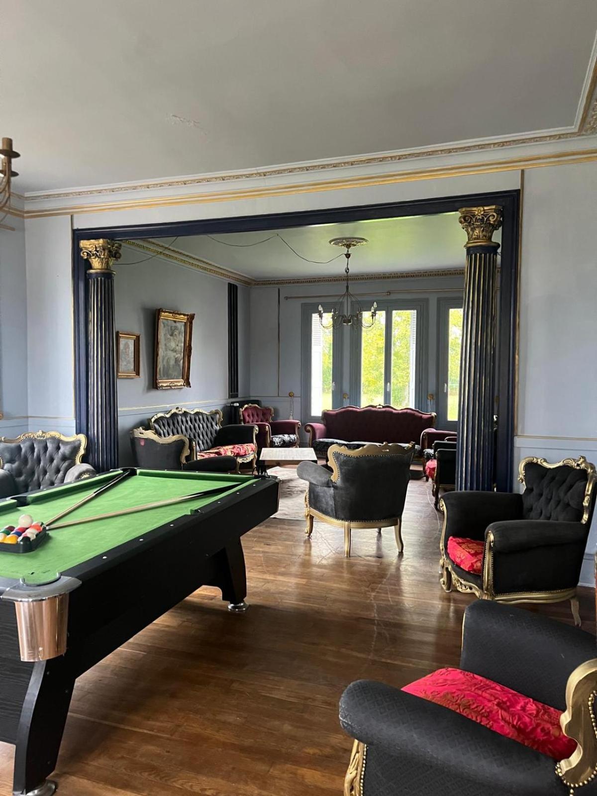 Norrey-en-Auge Le Manoir De La Baronnieヴィラ エクステリア 写真